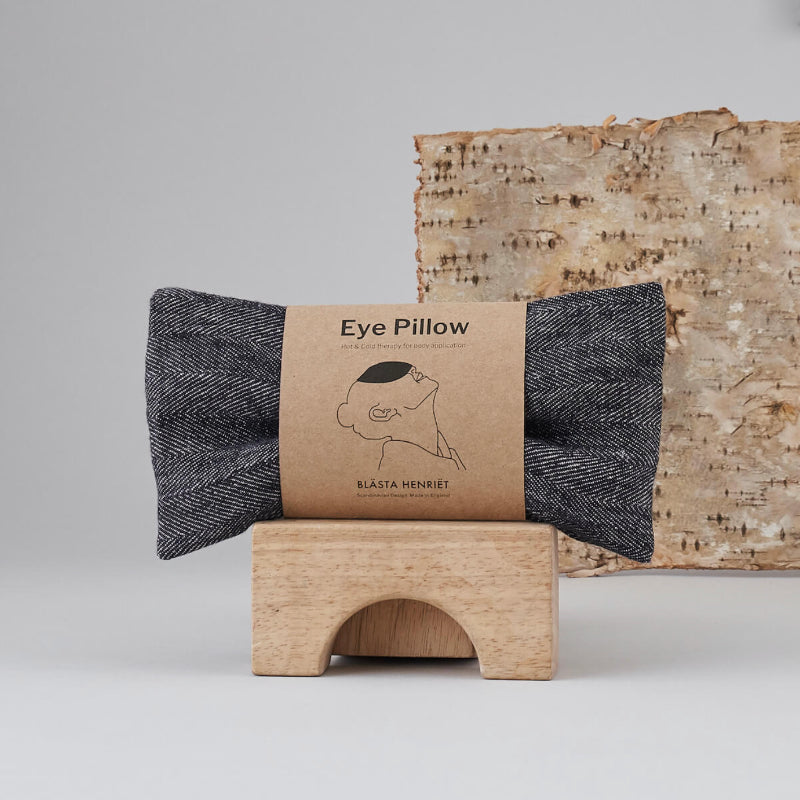 Soothe and relax with the Blasta Henriet Eco Eye Pillow. Crafted from natural materials, it can be used hot or cold to relieve tension, meditation, and self-care.