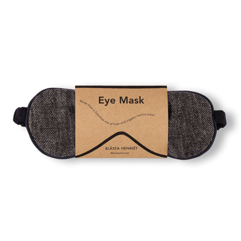 Blasta Henriet eye mask made from a luxurious blend of linen and the softest organic merino wool, offering temperature-regulating properties for a restful slumber.