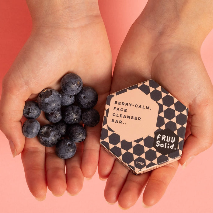 Fruu face cleansing bar is a sustainable wellbeing gift, infused with upcycled blueberry and grapefruit seeds, plus rice, oat, & olive squalane for gentle care.